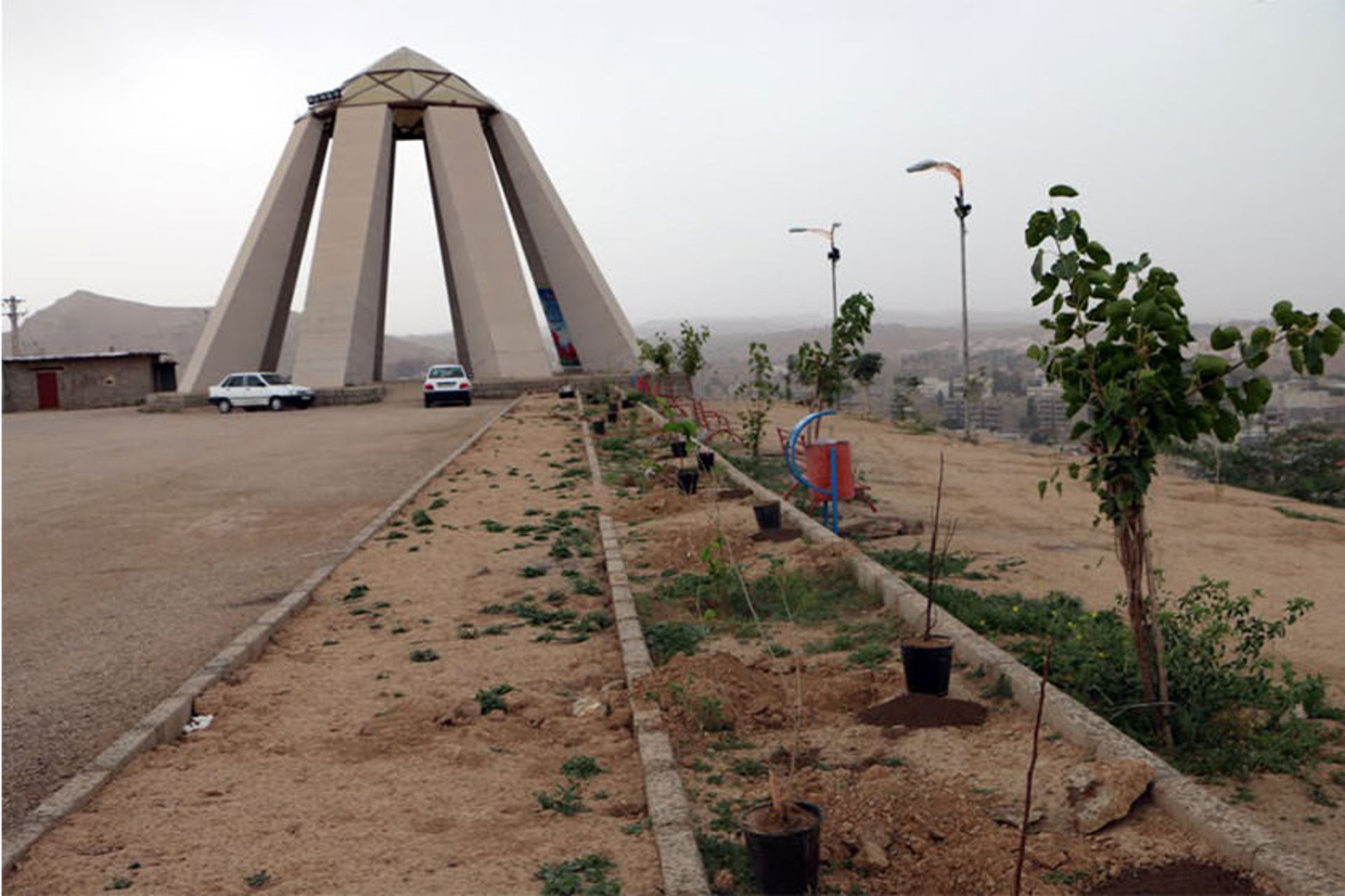 مجموعه فرهنگی تفریحی شهدای گمنام