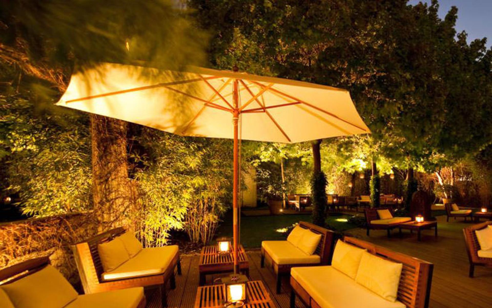 هتل بریستول (Bristol Hotel)