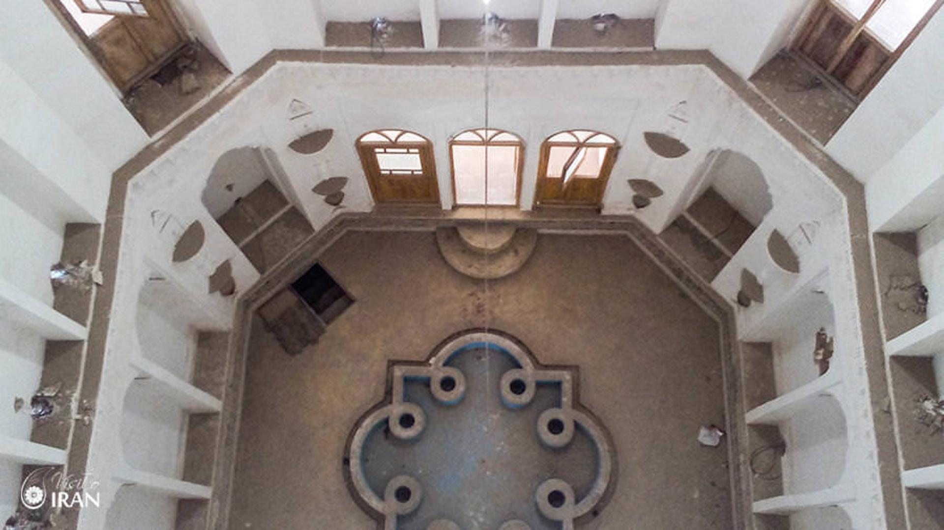 نمای داخلی عمارت