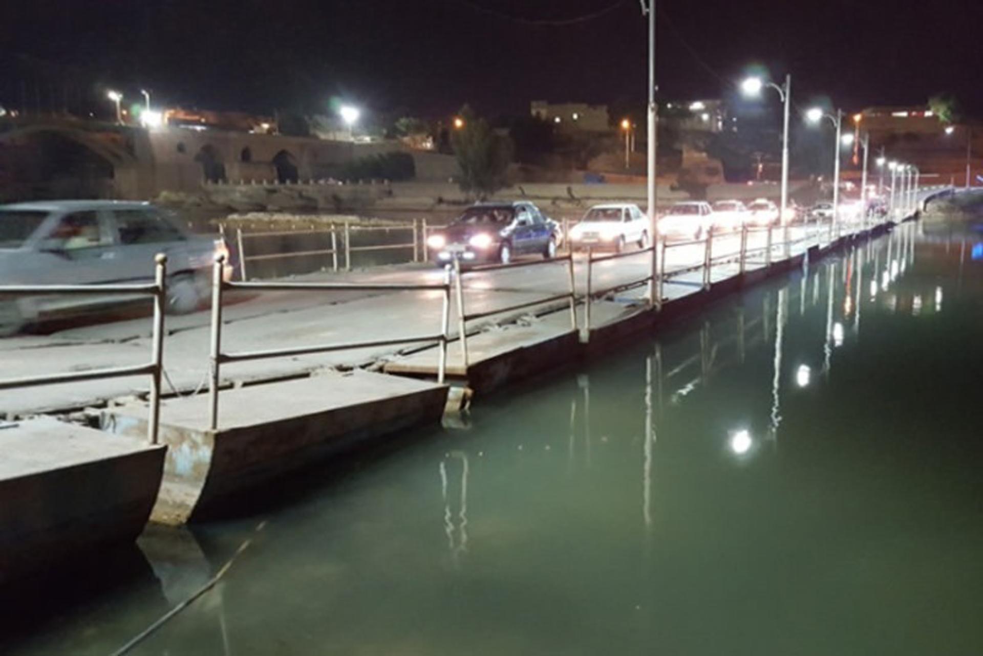 پل شناور از مجید حاتمی