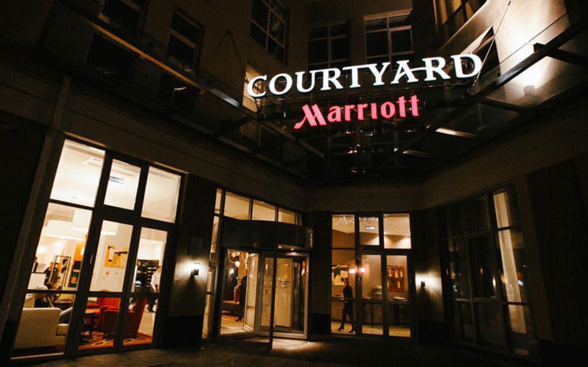 هتل کورت یارد بای ماریوت سیتی سنتر (Courtyard by Marriott Nizhny Novgorod City Center)