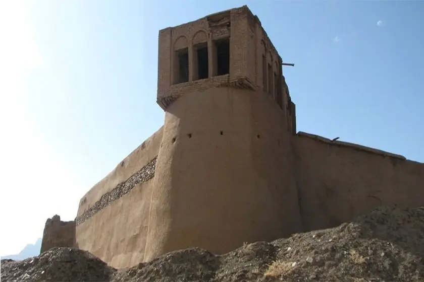قلعه اردلان (اشتران)