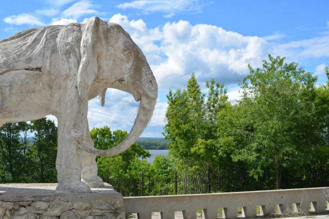 کلبه هنرمند کنستانتین گلواکین (Cottage Of The Artist Konstantin Golovkin)