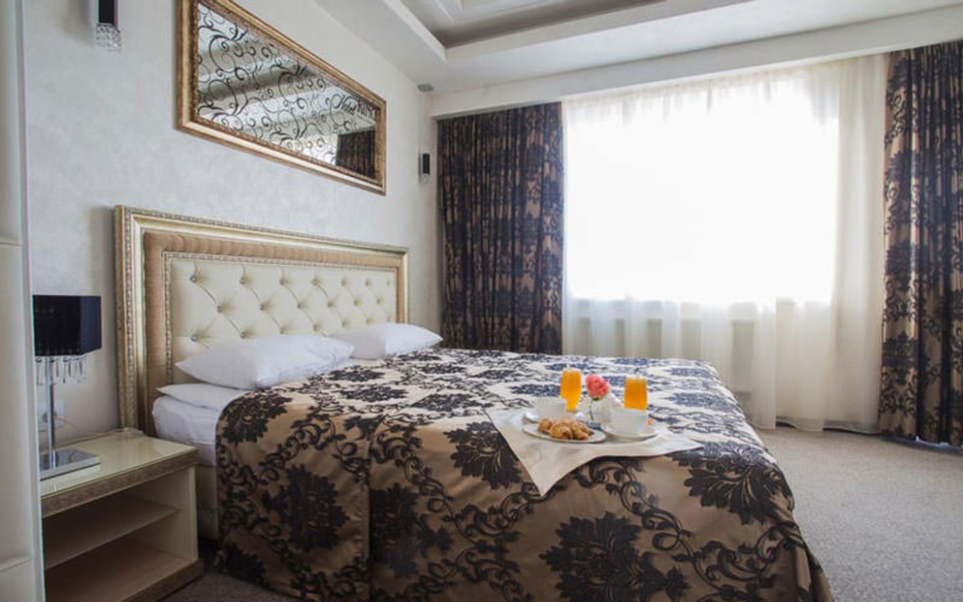 هتل رینگ (Hotel RING)