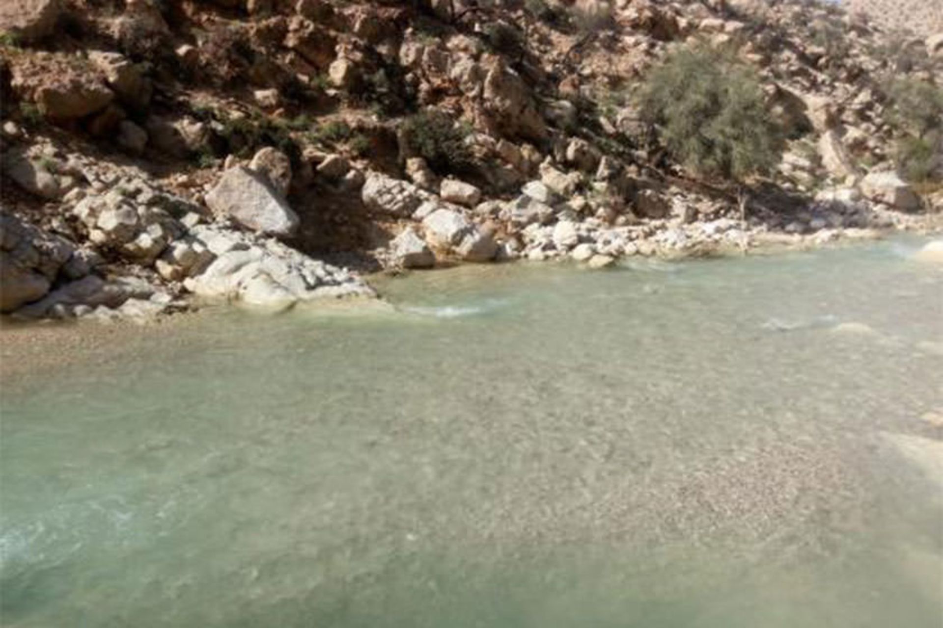 چشمه تنگاب