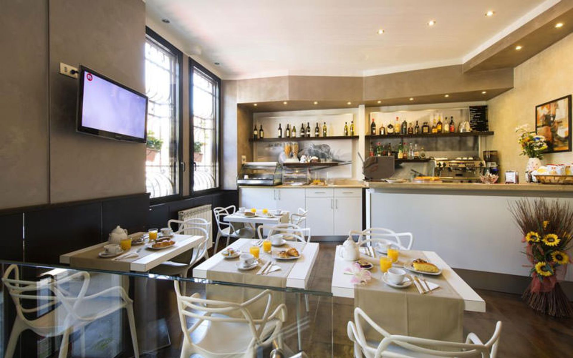 هتل دلیزیا (Hotel Delizia)