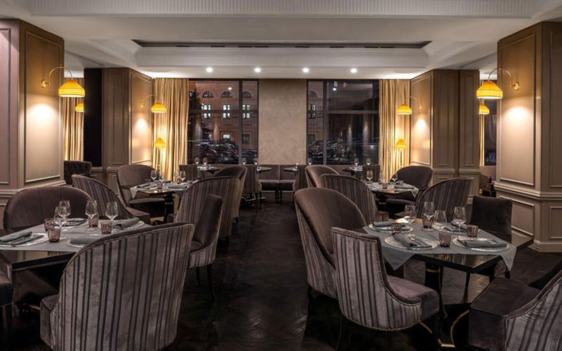 هتل شراتون نیژنی نووگورد کرملین (Sheraton Nizhny Novgorod Kremlin)