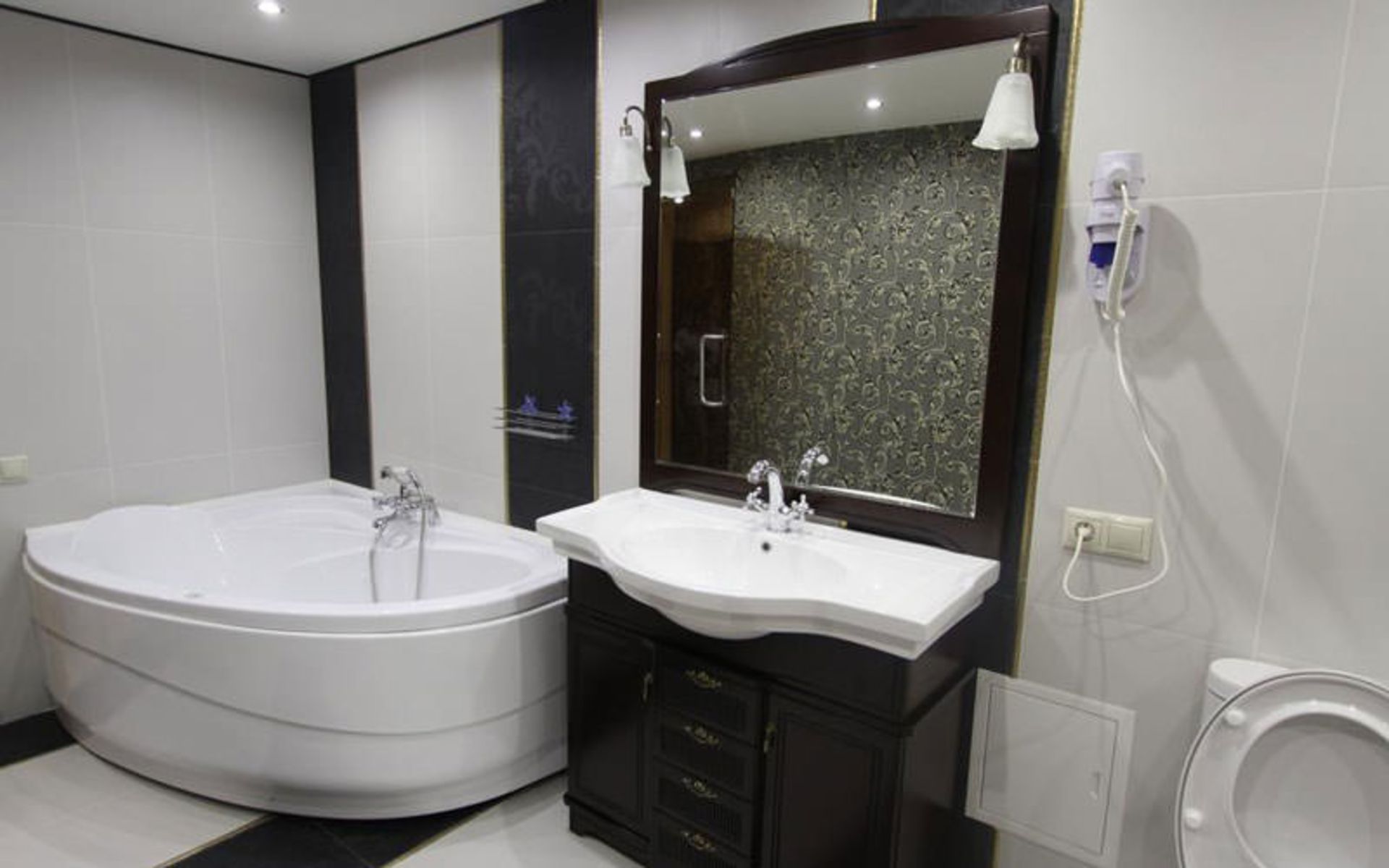 هتل گالری پارک ولگوگراد (Hotel Gallery Park Volgograd)