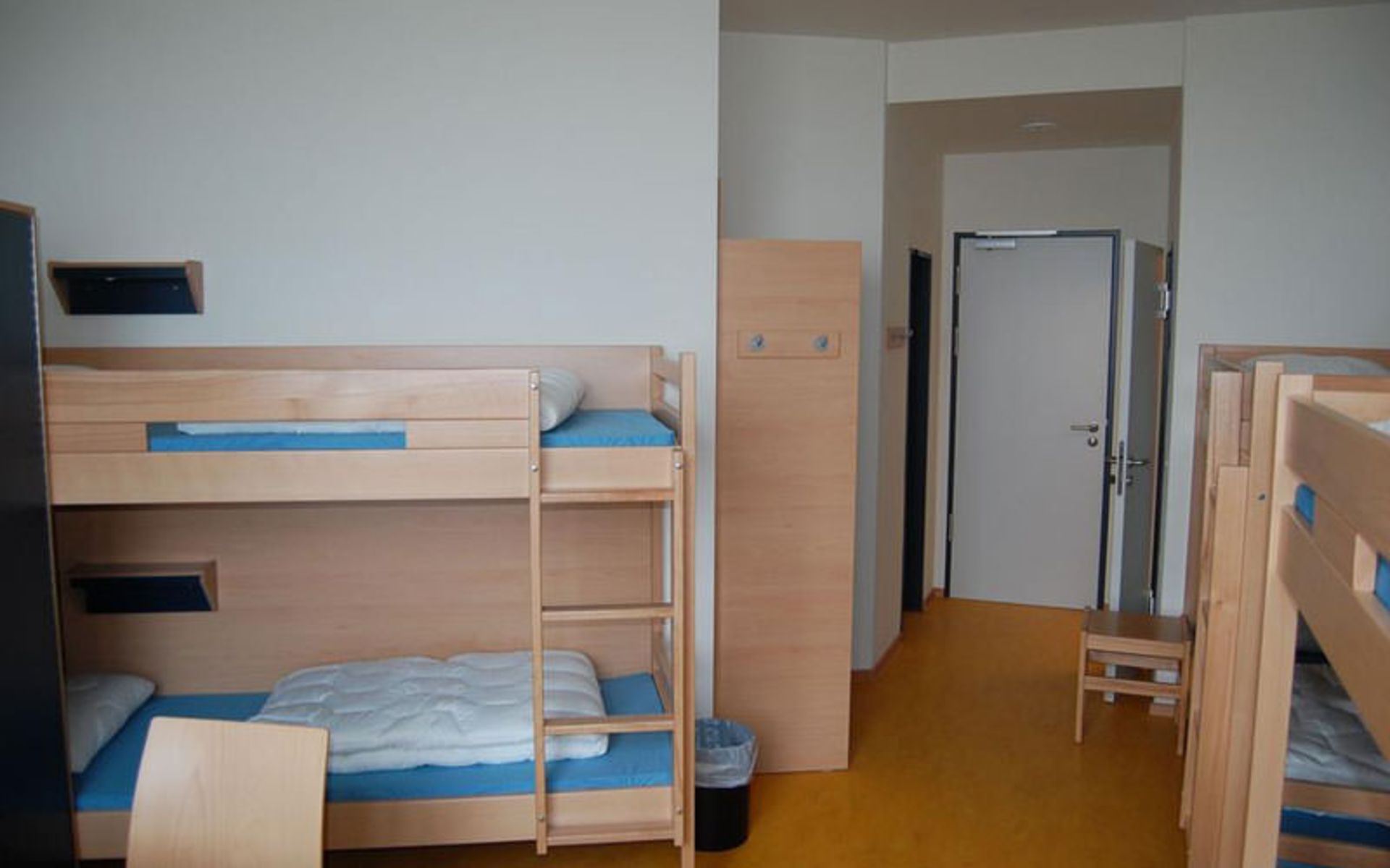 هتل جاجِندهِربِرگ هامبورگ هُرنِر رِنباهن (Jugendherberge Hamburg Horner Rennbah)