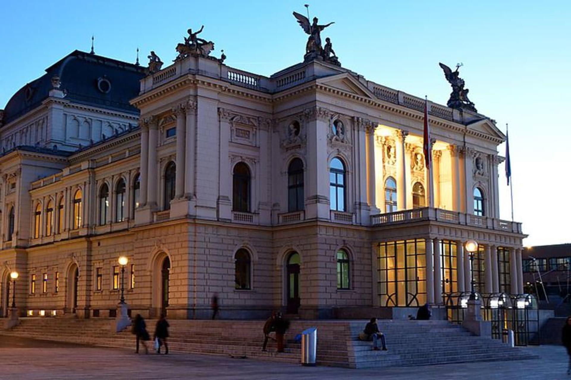 2018-4-41a9c17d-fb39-4fe3-b778-f87ae40fc19d
