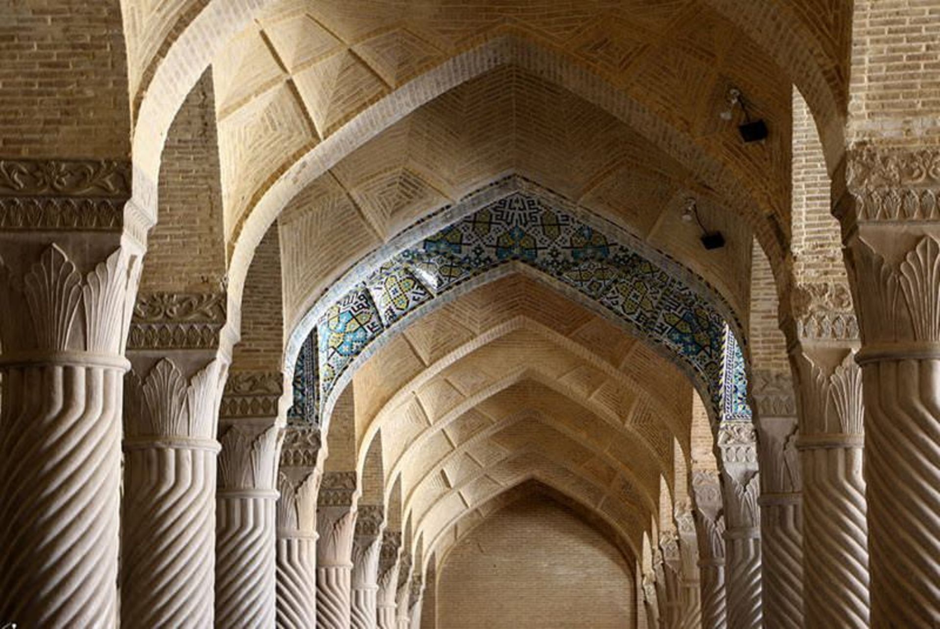 مسجد وکیل