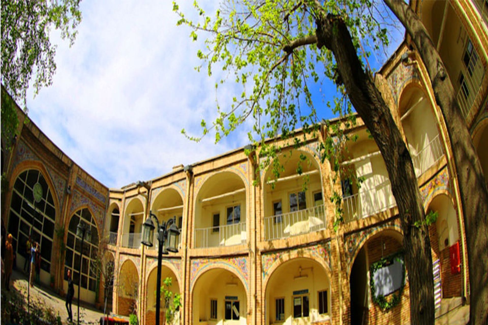 مدرسه معمارباشی