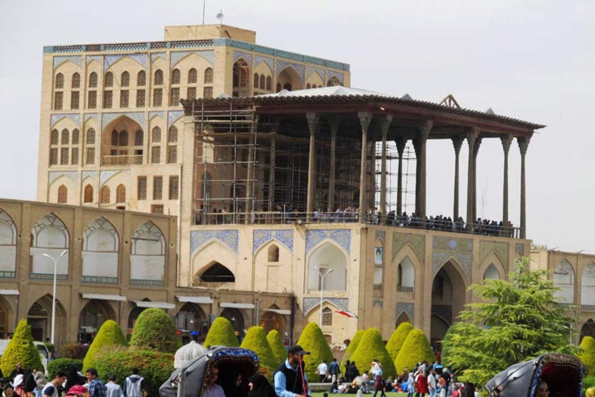 عالی قاپو