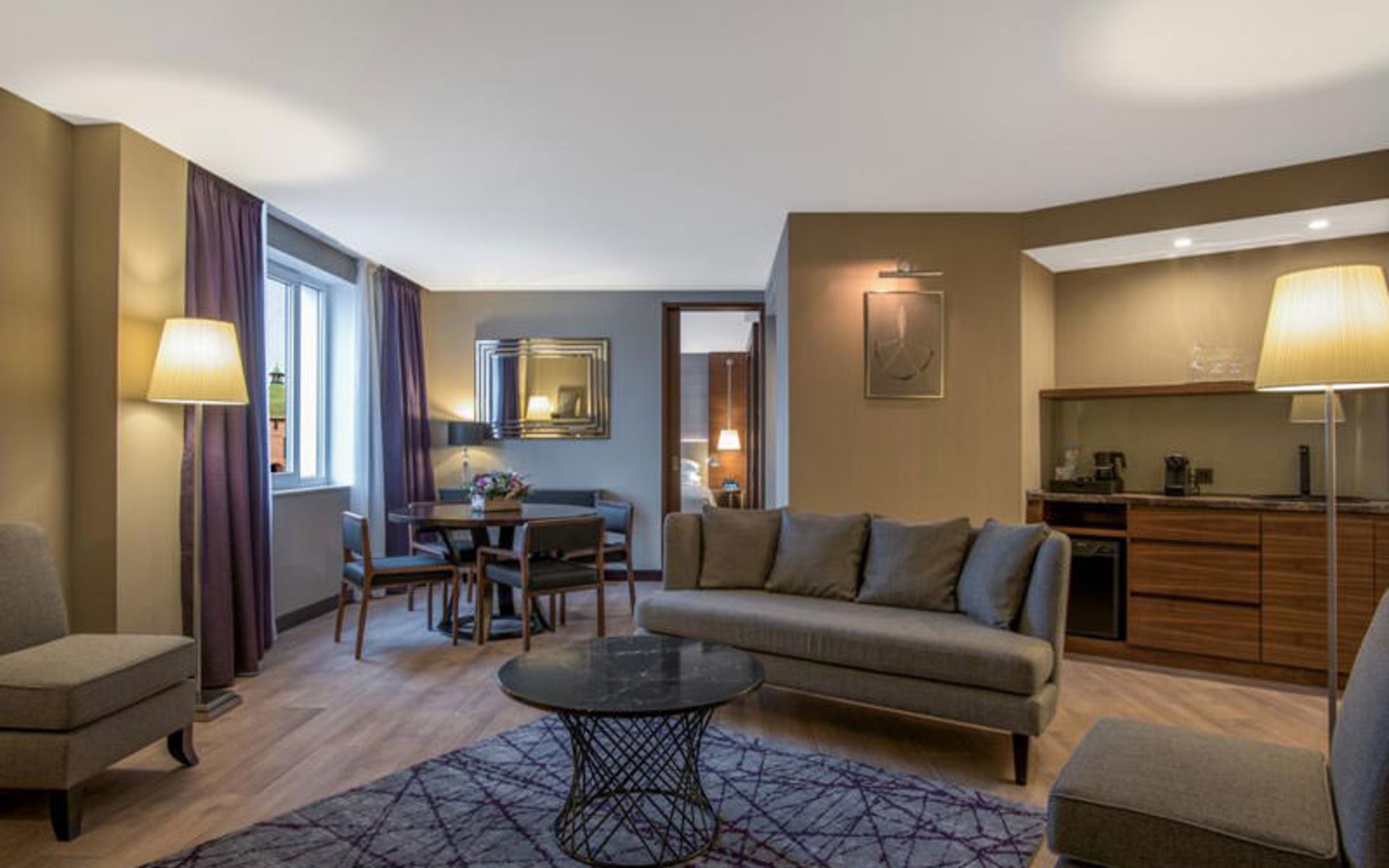 هتل شراتون نیژنی نووگورد کرملین (Sheraton Nizhny Novgorod Kremlin)