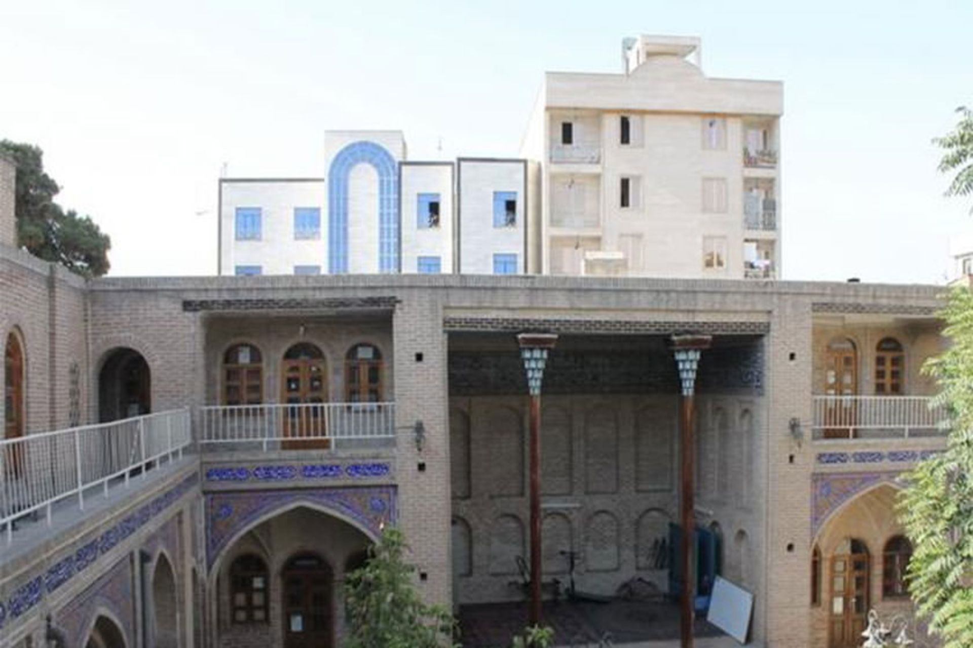 مدرسه قنبرعلی خان