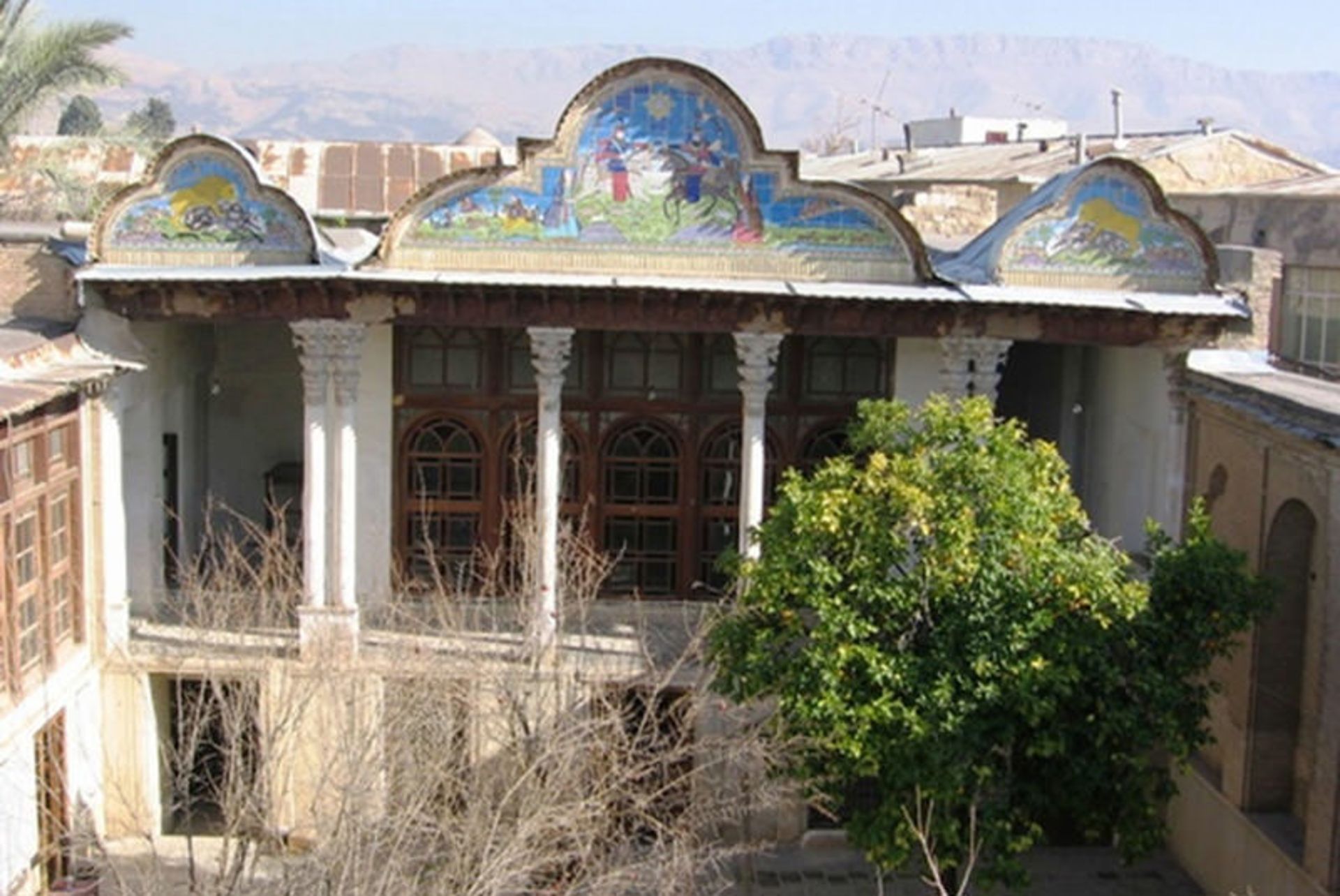 خانه سعادت