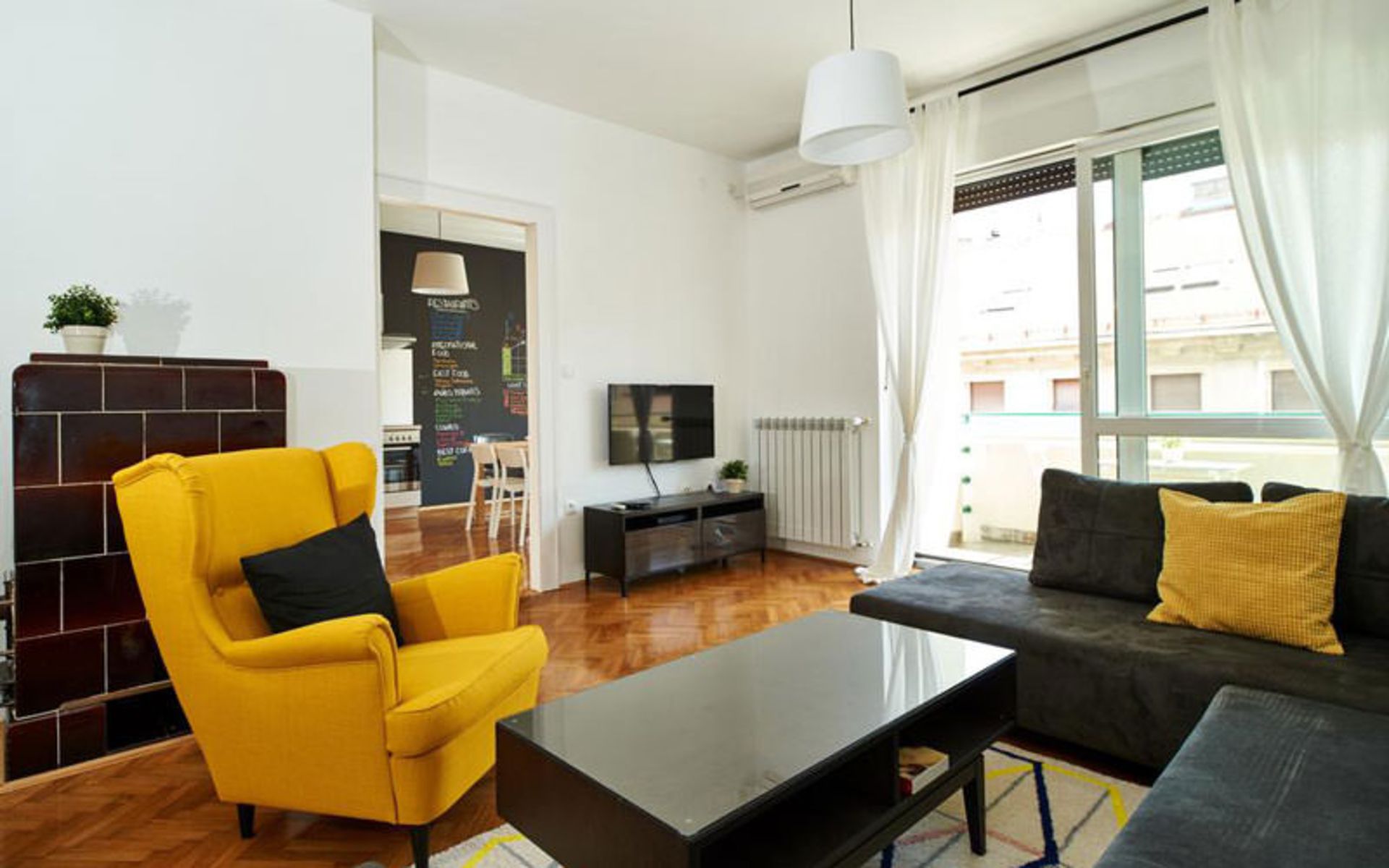 هتل زیگ زاگ زاگرب (ZigZag Zagreb - Downtown Apartments)