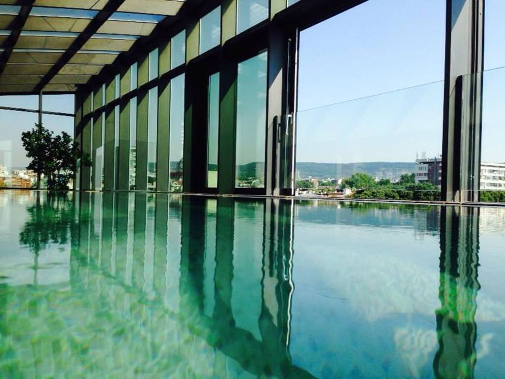 هتل گرافیت گالری دیزاین (Graffit Gallery Design Hotel)