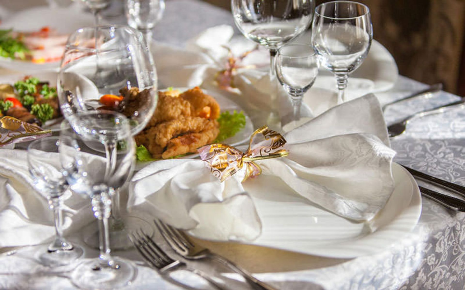 هتل نیکیتین (Nikitin Hotel)