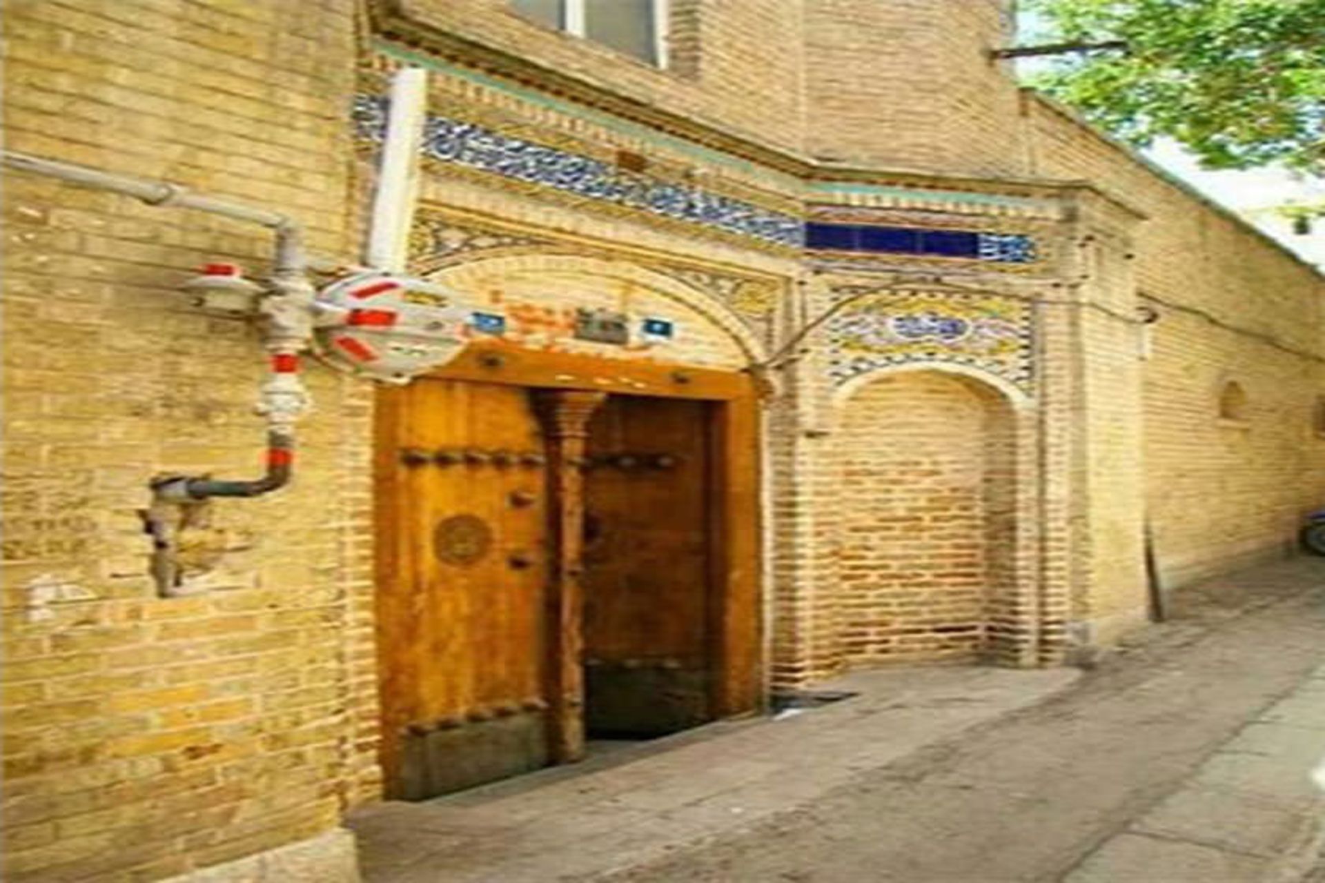 مدرسه قنبرعلی خان