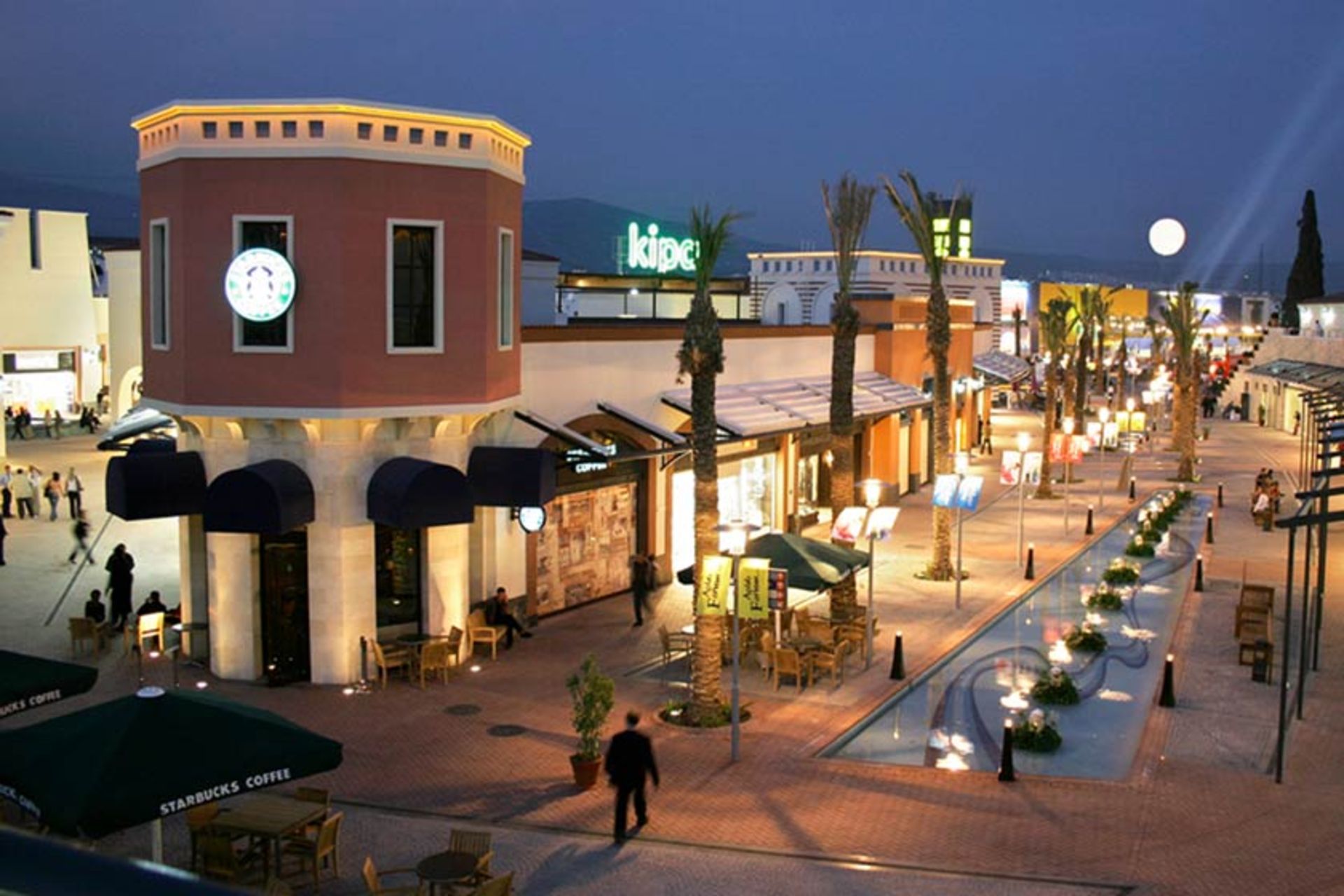 2018-4-74d12eb3-778f-4fb0-a540-0549036ab701