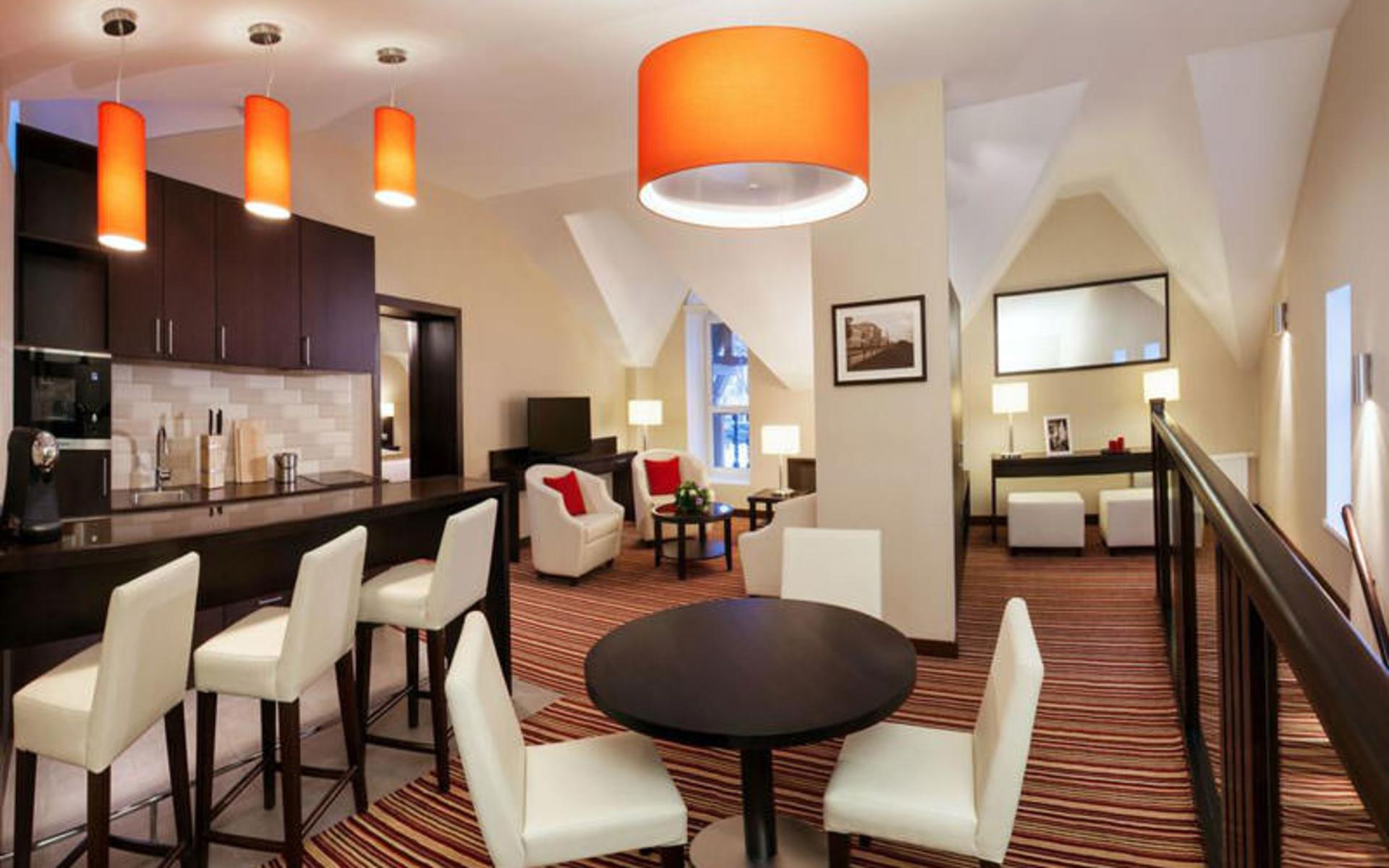 هتل کورت یارد بای ماریوت سیتی سنتر (Courtyard by Marriott Nizhny Novgorod City Center)