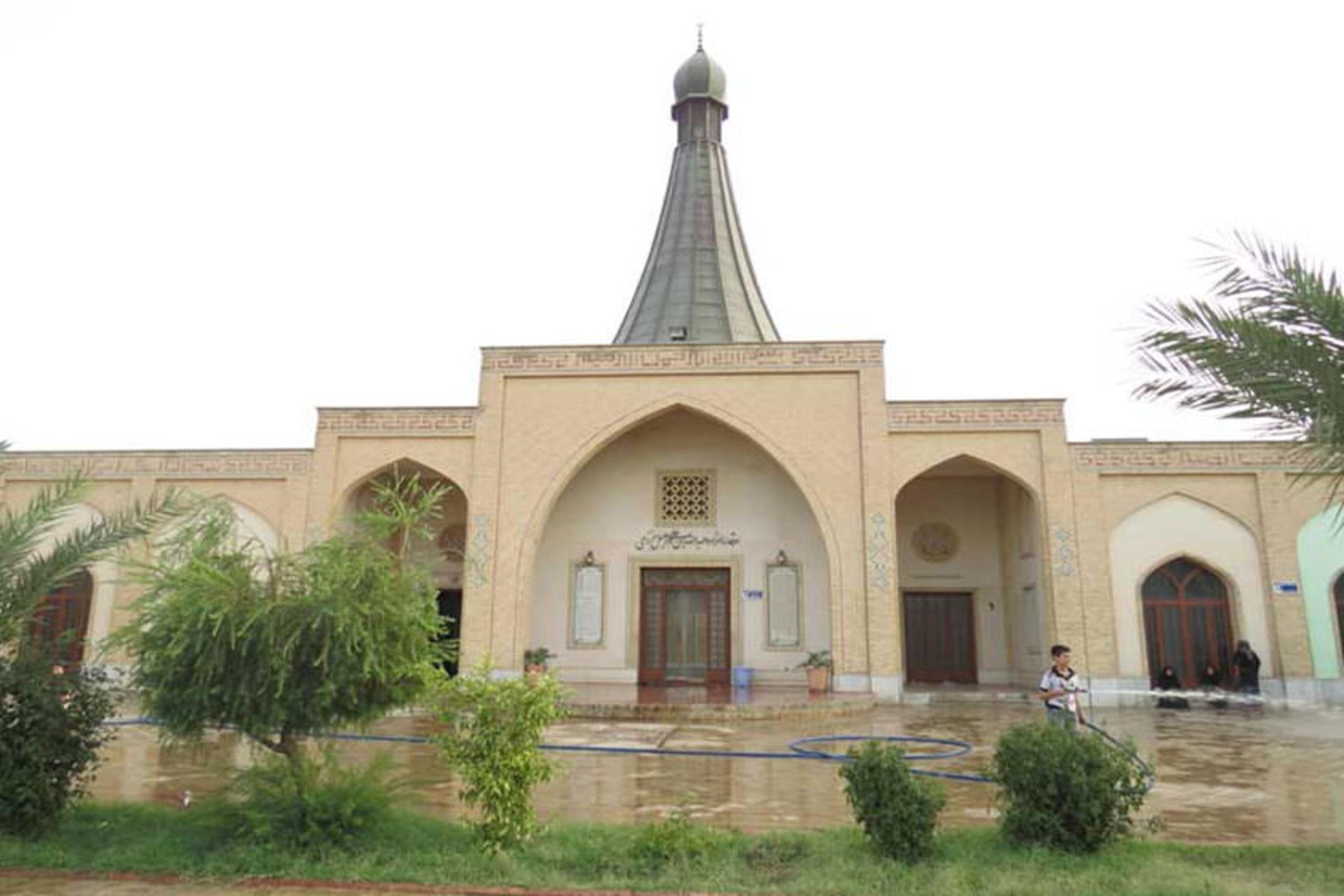ارامگاه دعبل خزایی
