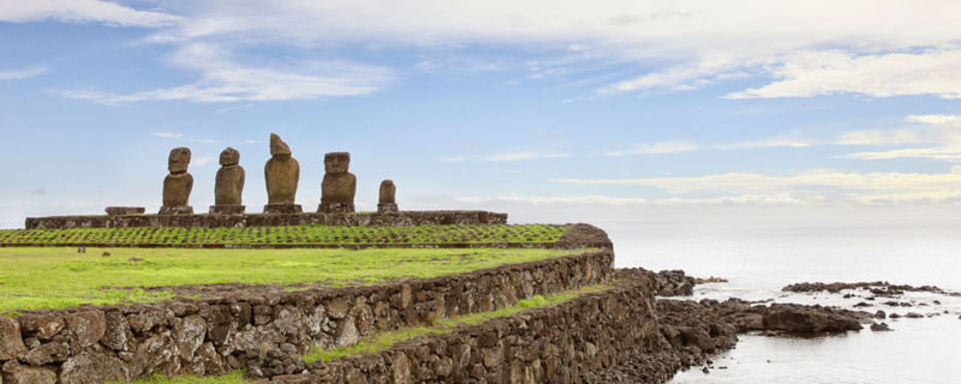 فرودگاه بین‌المللی ماتابری، جزیره عید پاک، شیلی (Mataveri International Airport, Easter Island, Chile)