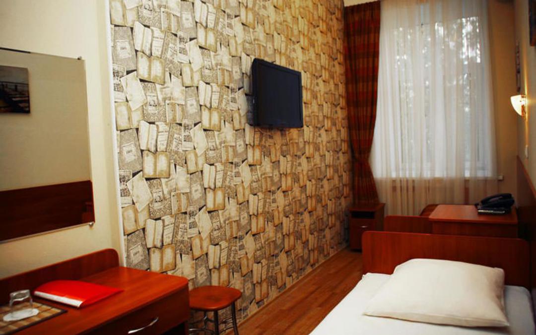 هتل تونیکا (Hotel Tonika)