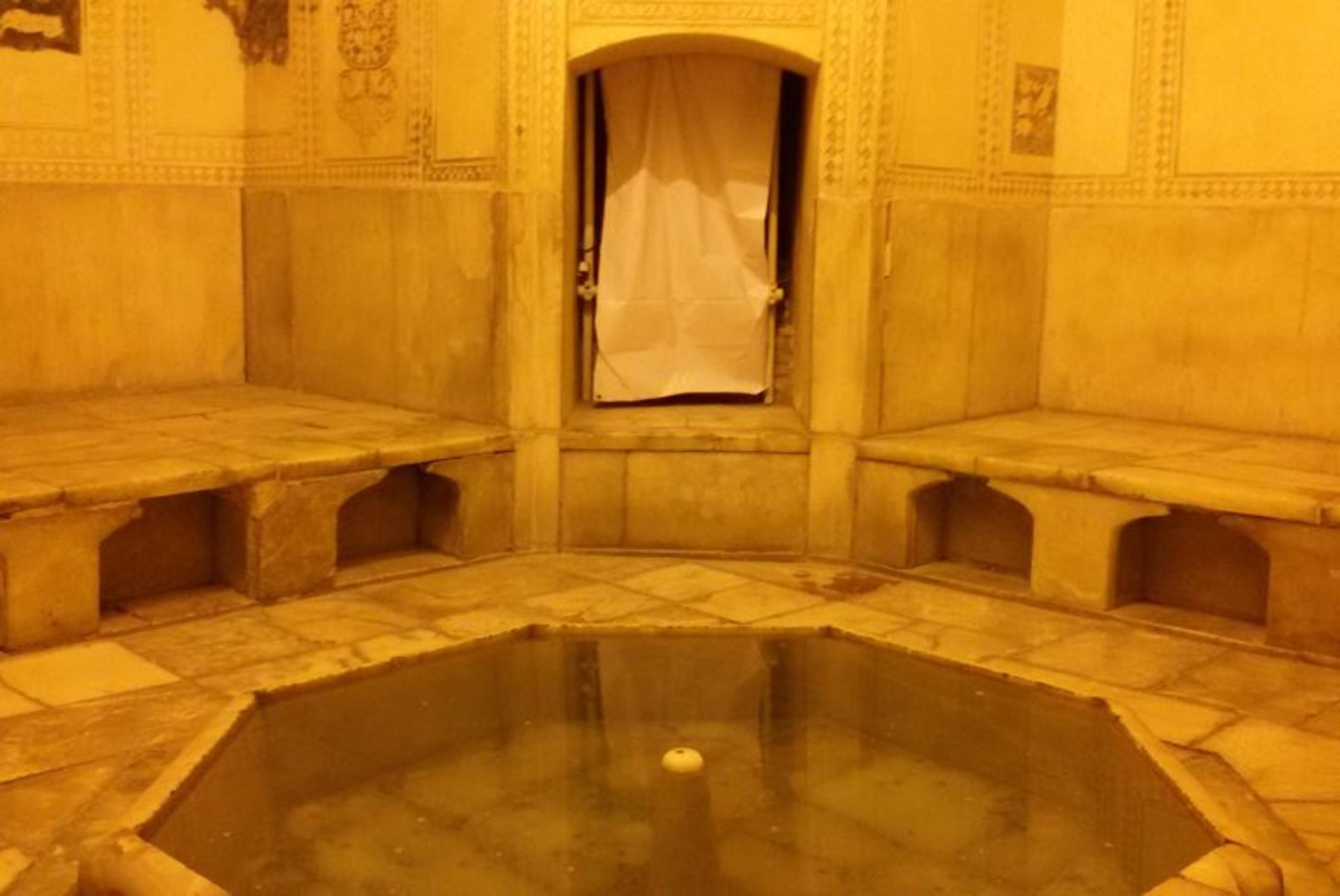 حمام ارگ کریم خان