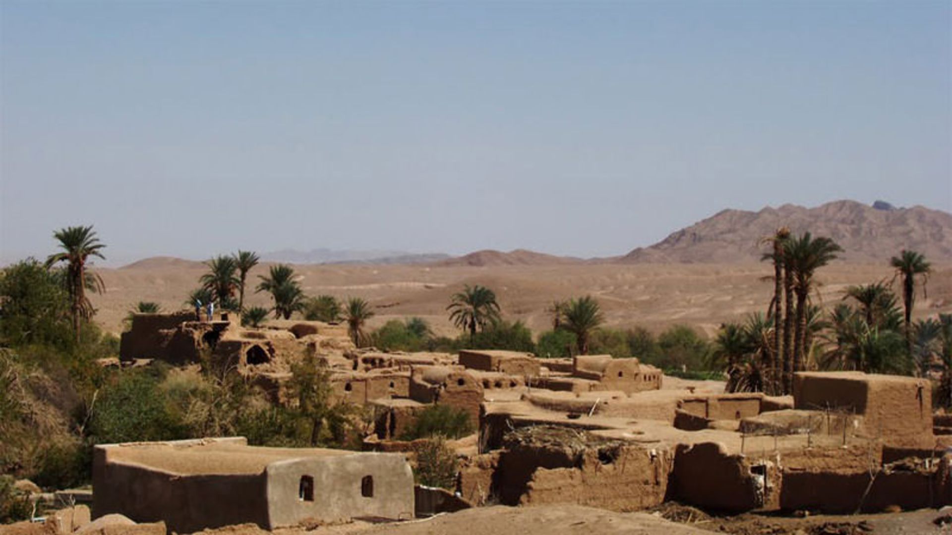 روستای عروسان خور و بیابانک