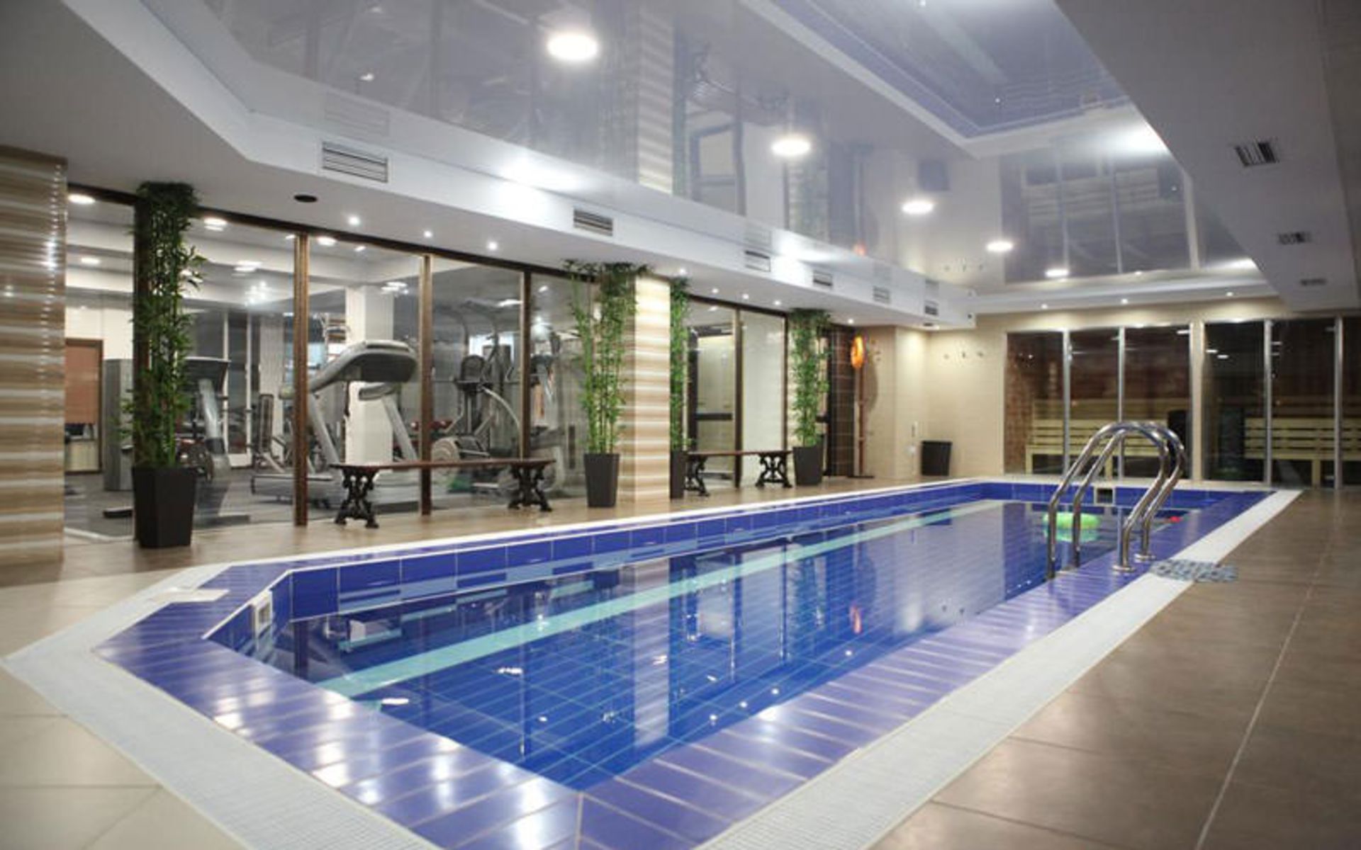 هتل رینگ (Hotel RING)