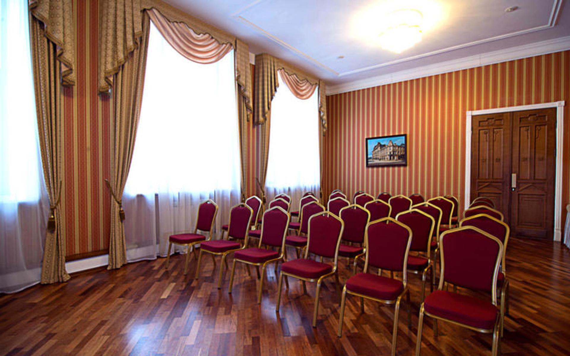 هتل شالیاپین پالاس (Shalyapin Palace Hotel)