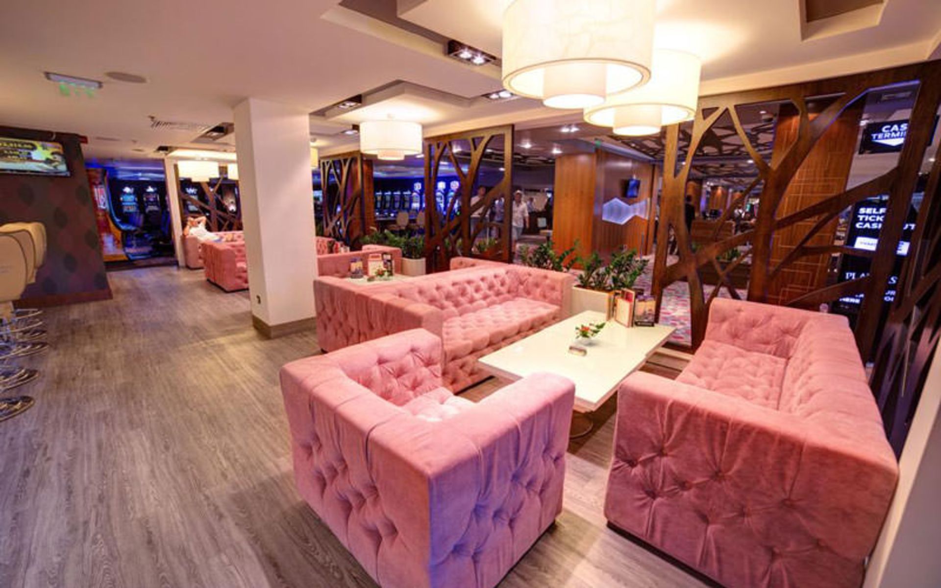 هتل اینترنشنال هتل کازینو اند تاور سوئیتز (International Hotel Casino & Tower Suites)
