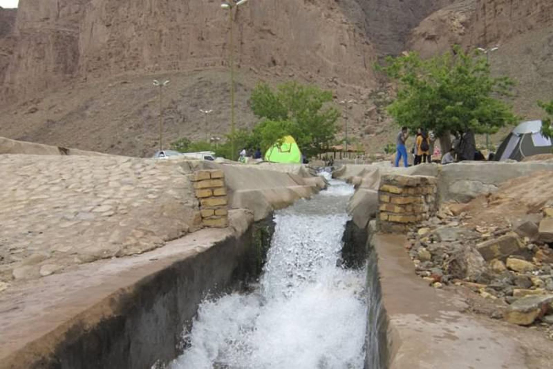 چشمه تامهر