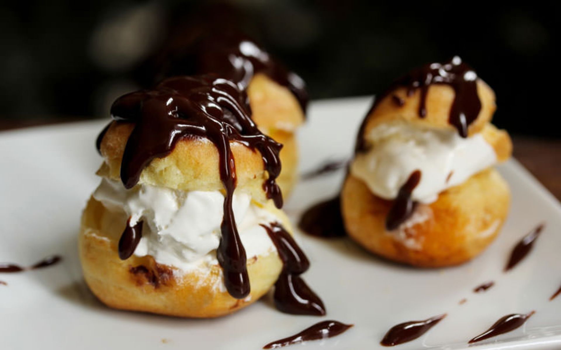 پروفیترول (Profiterole) – فرانسه