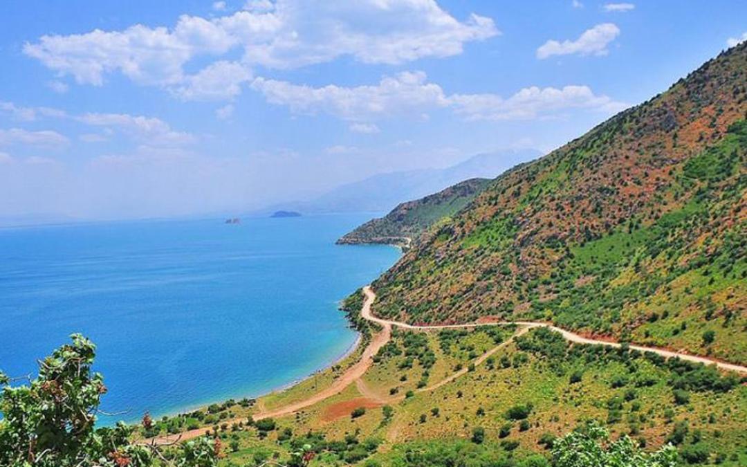 دریاچه وان (Lake Van)