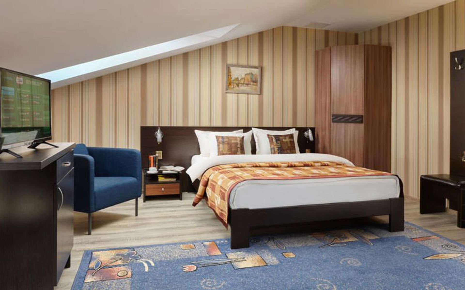 هتل نیکیتین (Nikitin Hotel)