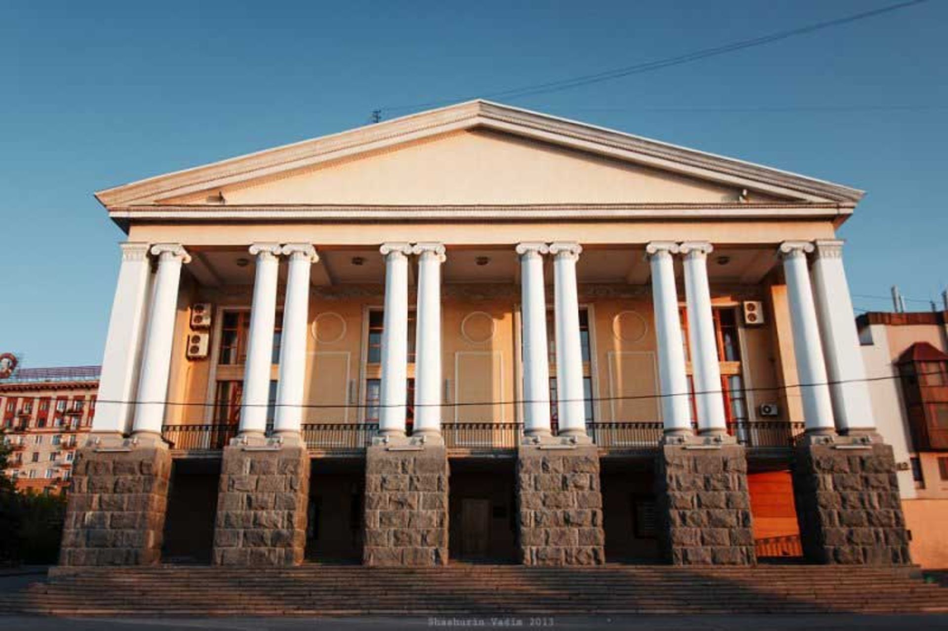 تئاتر موزیکال شهری موزکومدیا (Muzkomediya Municipal Musical Theater)