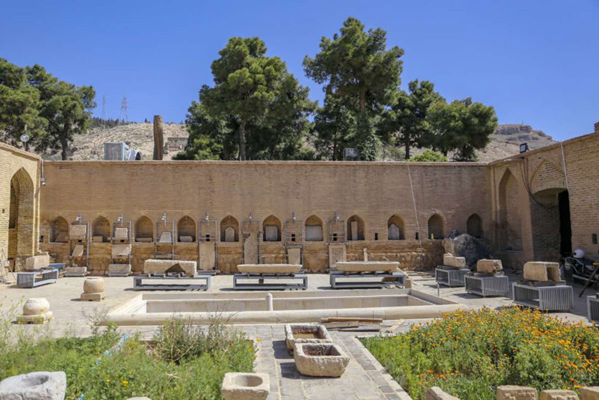 موزه سنگ هفت تنان