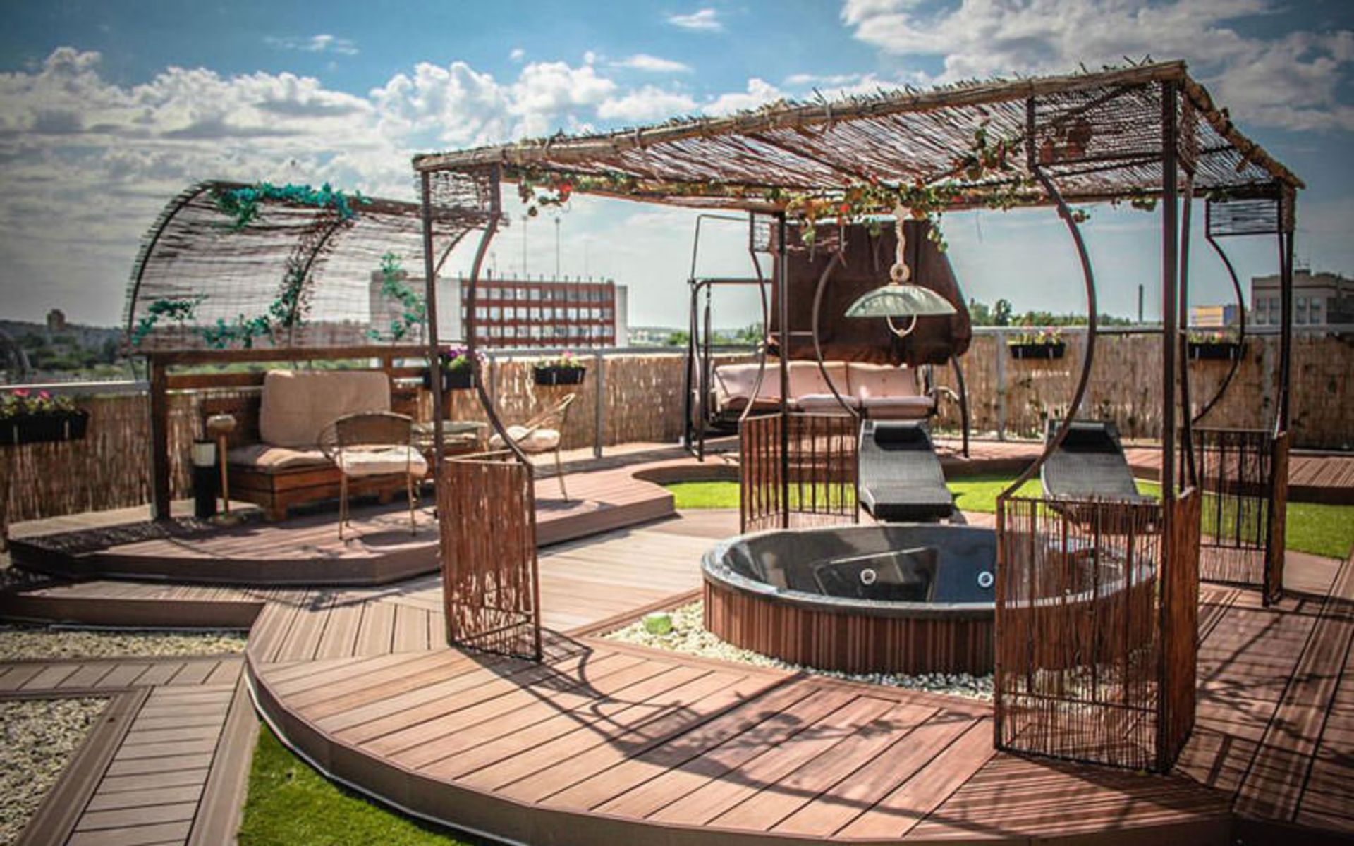 هتل رینگ (Hotel RING)
