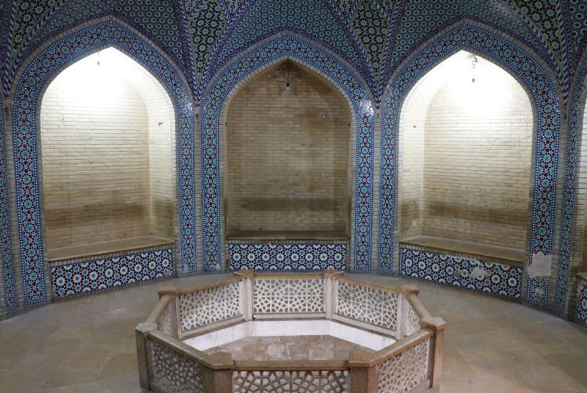 حوض ماهی سعدیه