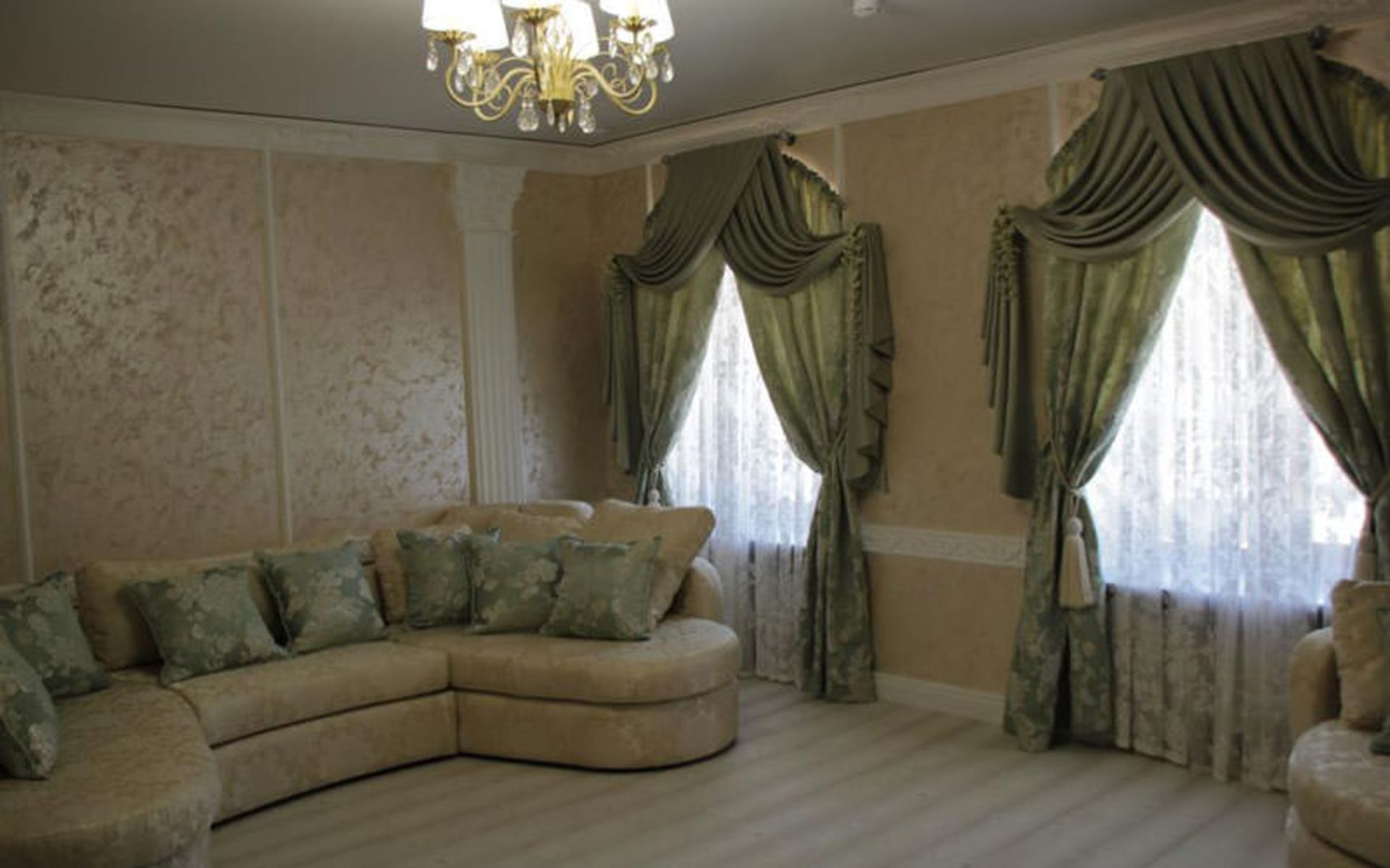 هتل تساریتسینکایا اسلوبودا (Tsaritsinskaya Sloboda)