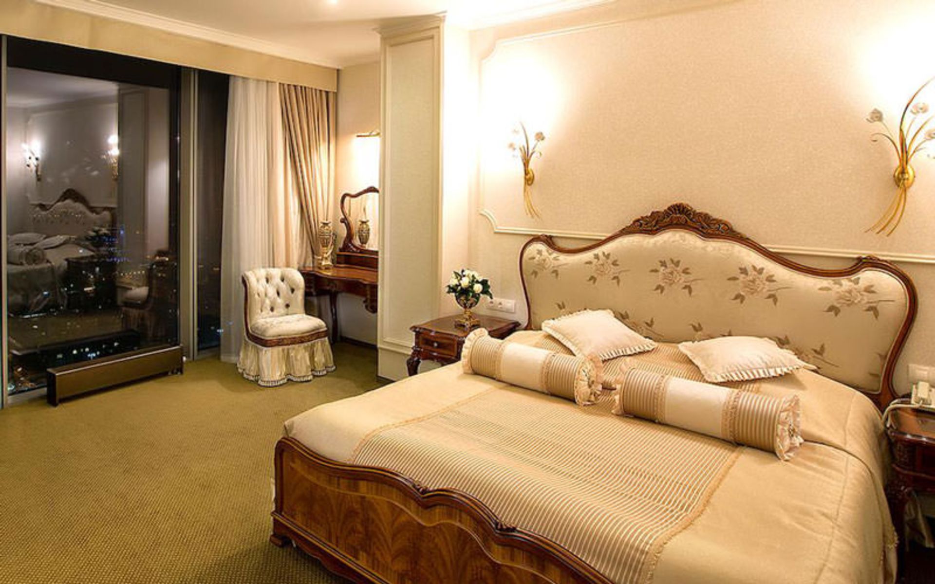 هتل ویستوسکی (Vysotsky Hotel)