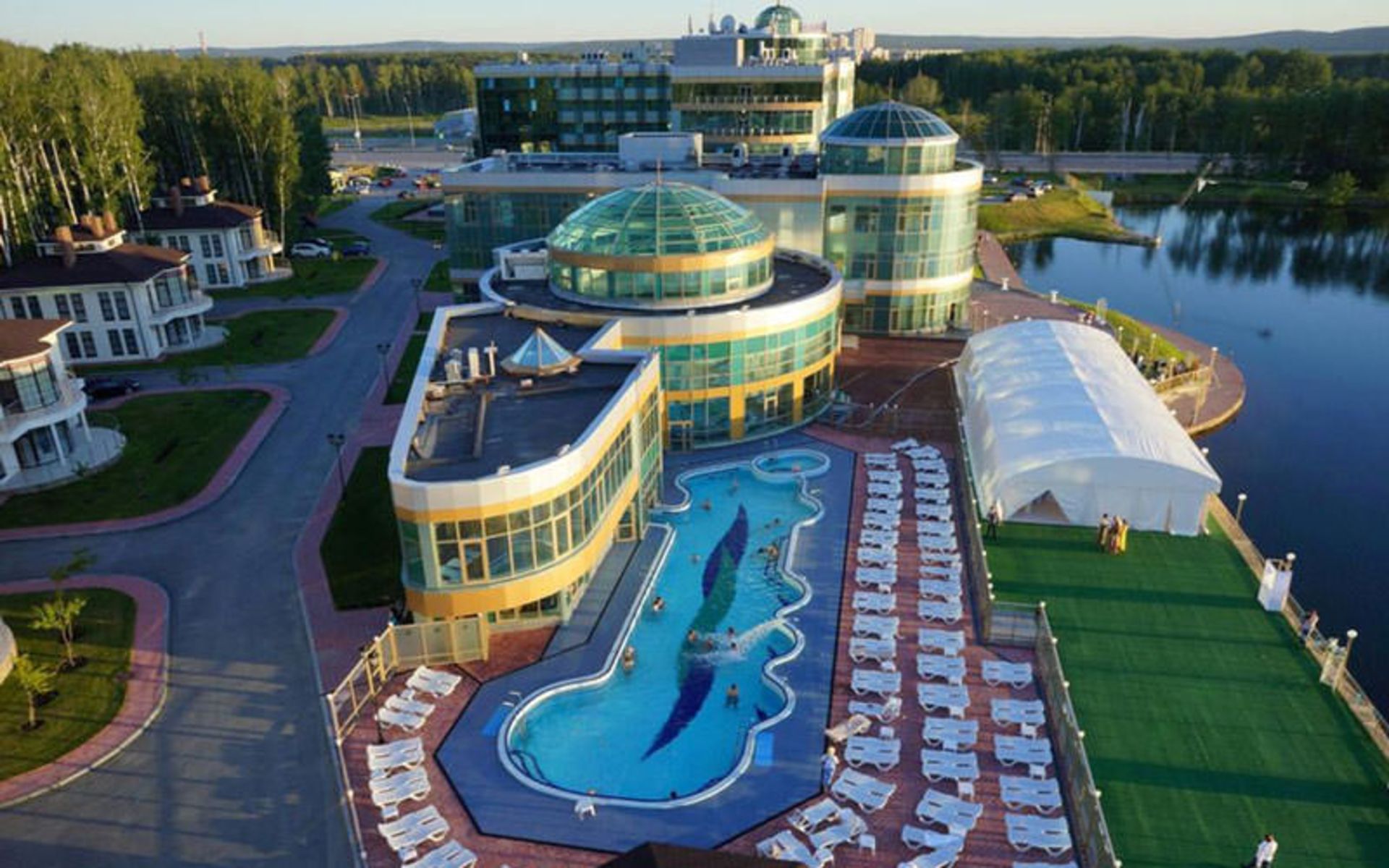 هتل و اسپا رامادا یکاترینبورگ (Ramada Ekaterinburg Hotel & Spa)