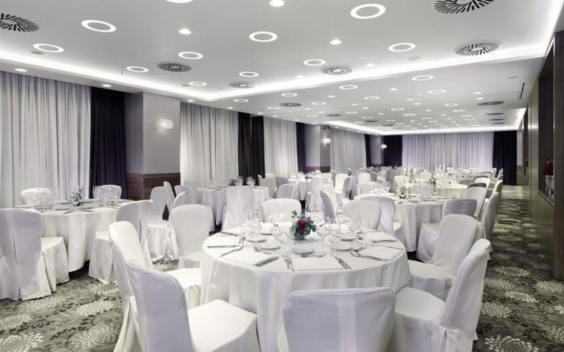 هتل دابل تری بای هیلتون زاگرب (DoubleTree by Hilton Zagreb)