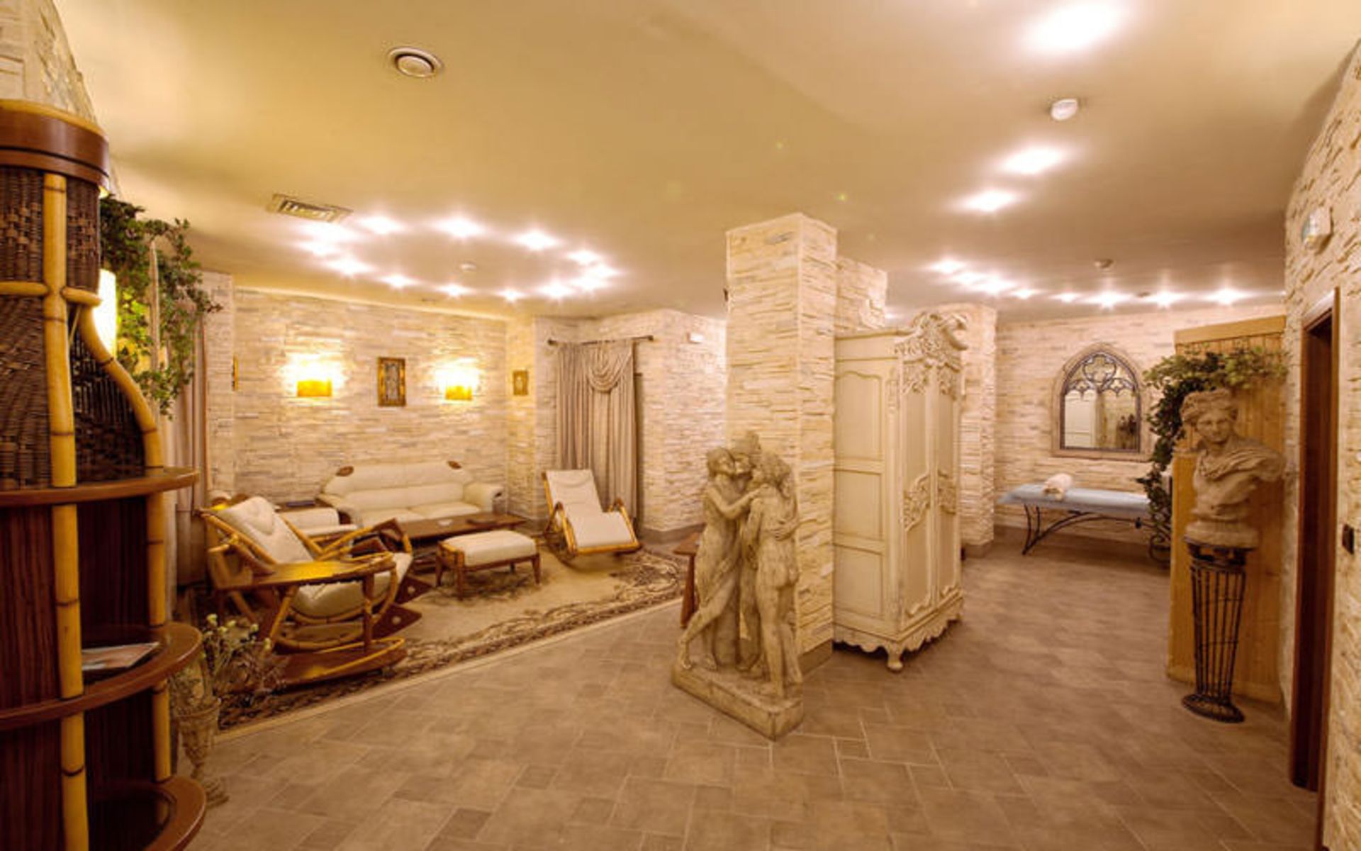هتل گرند هتل لندن (Grand Hotel London)