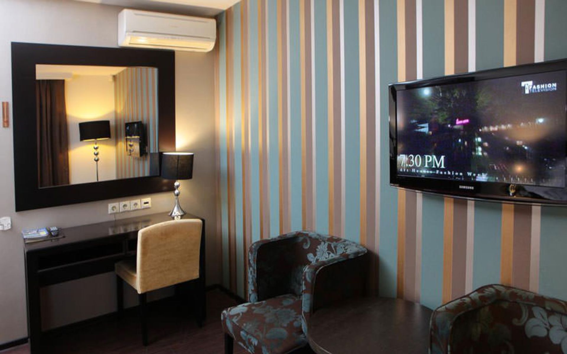 هتل گراف ارلو (Graf Orlov Hotel)