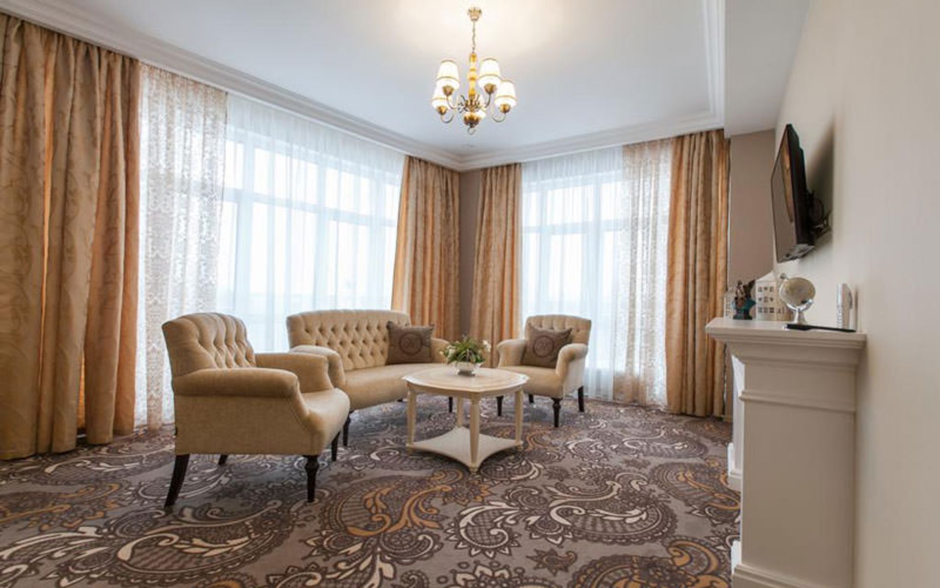 هتل کالیبین پارک (Kulibin Park Hotel)