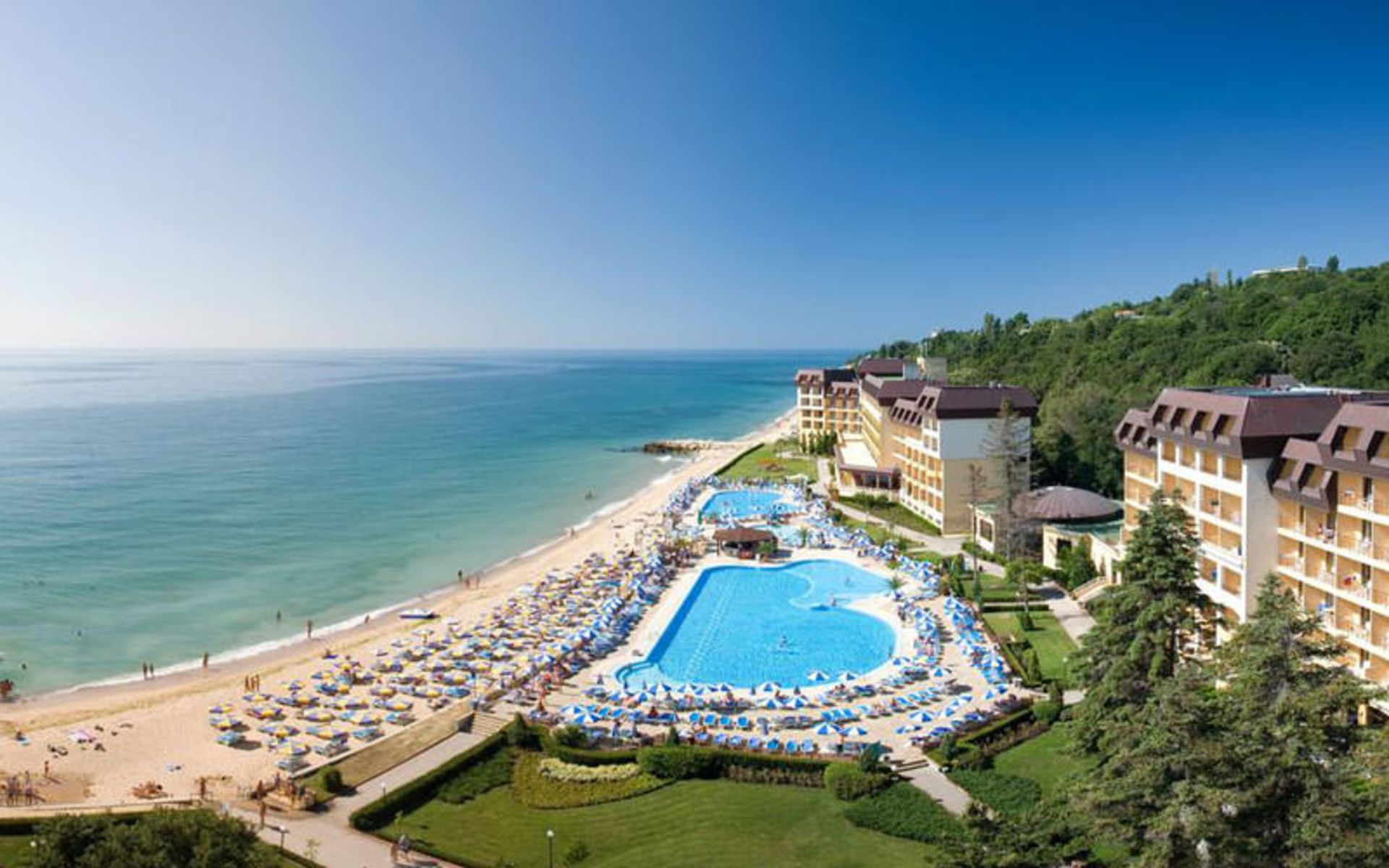 هتل ریویرا هالیدی بیچ و کلاب (Riviera Beach Hotel and SPA, Riviera Holiday Club - All Inclusive)